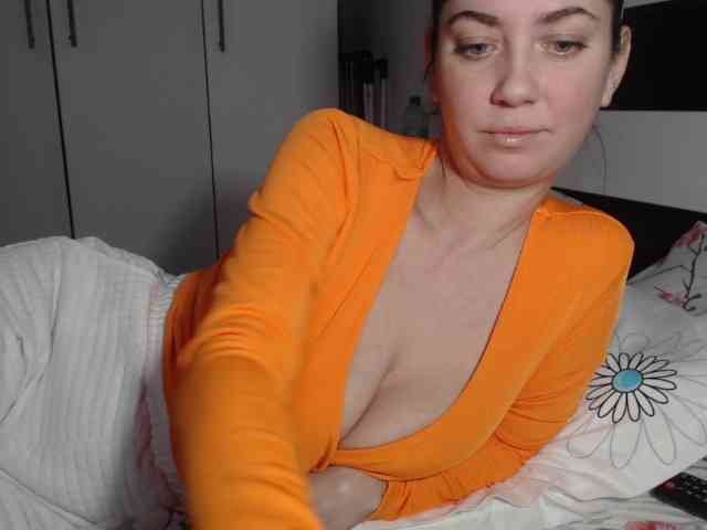 petitedanielle webcam