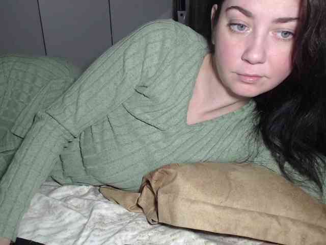 petitedanielle Live Webcam on BongaCams