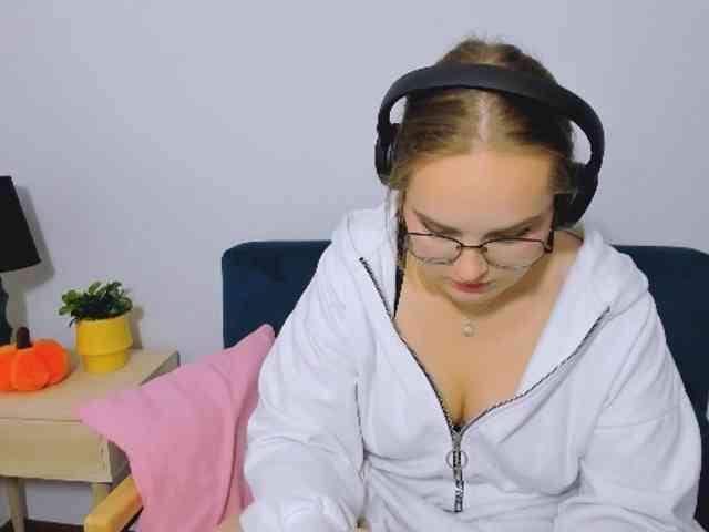 AlicePretty69 webcam