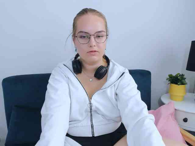 AlicePretty69 webcam
