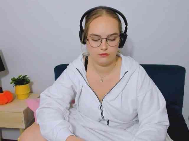 AlicePretty69 webcam