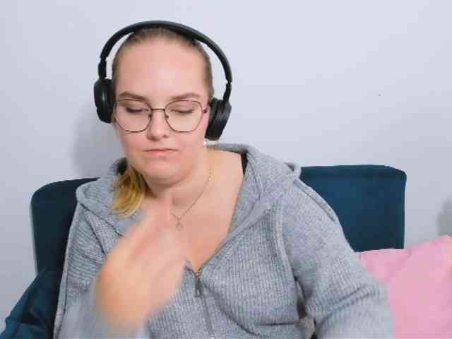 AlicePretty69 webcam