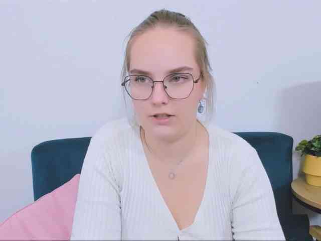 AlicePretty69 webcam