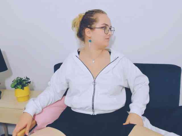AlicePretty69