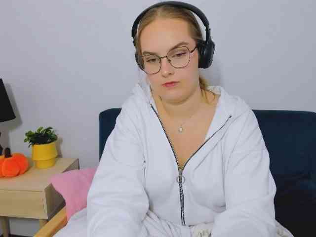 AlicePretty69 AlicePretty69