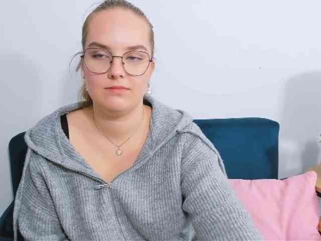 AlicePretty69 webcam
