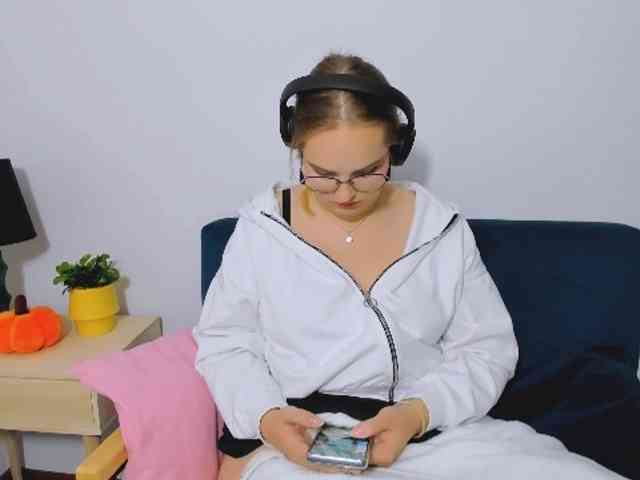 AlicePretty69 webcam