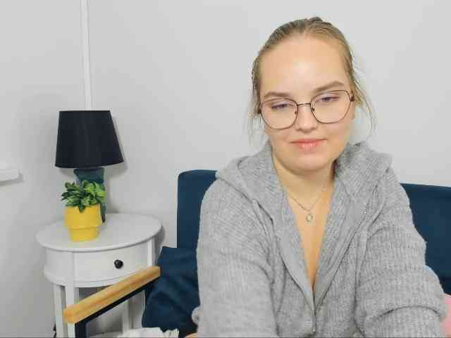 AlicePretty69 webcam