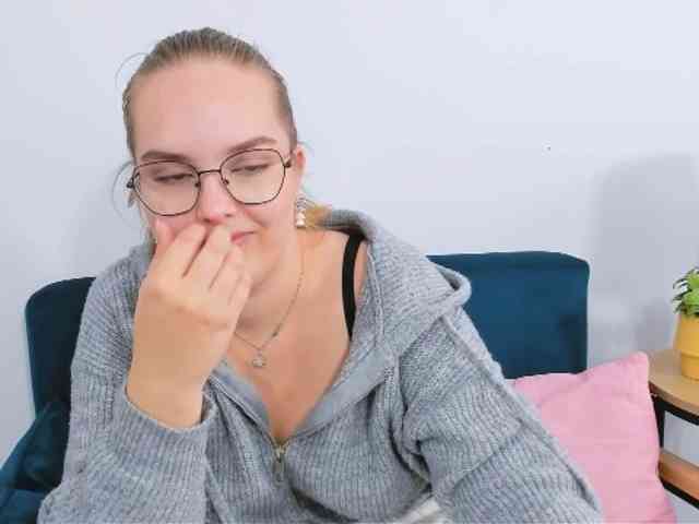 AlicePretty69 webcam