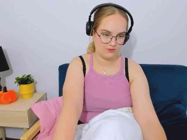 AlicePretty69 webcam