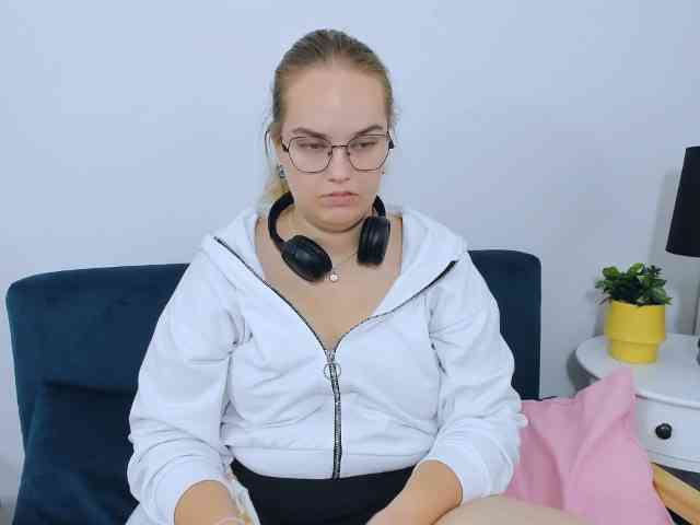 AlicePretty69 webcam