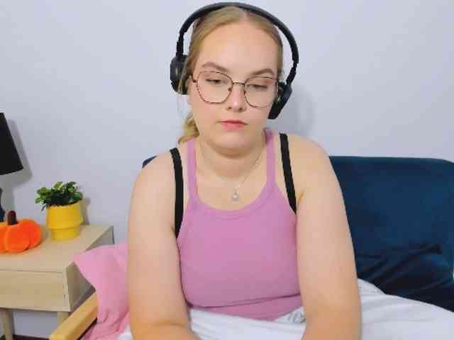 AlicePretty69 webcam