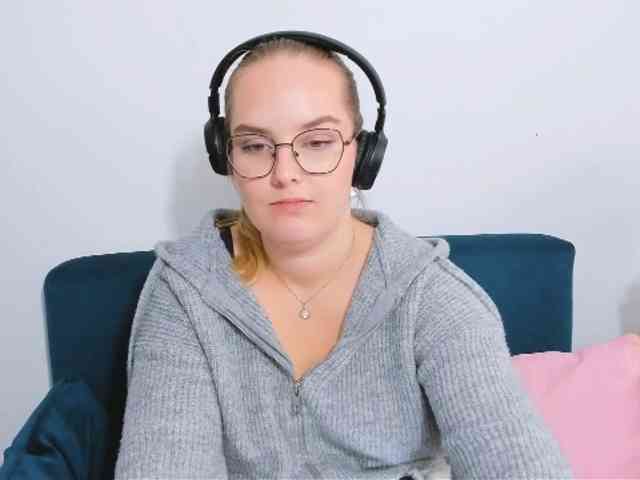 AlicePretty69 webcam
