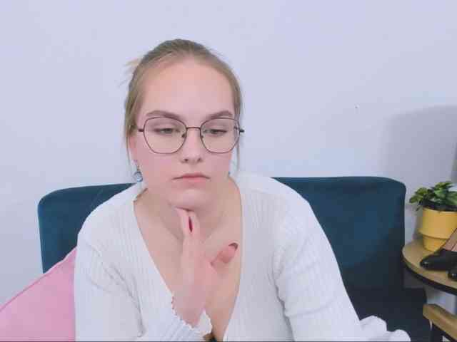 AlicePretty69 webcam