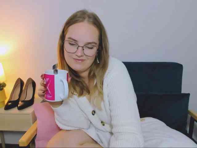 AlicePretty69 AlicePretty69