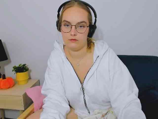 AlicePretty69 webcam