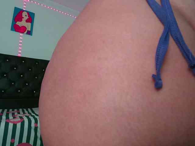 nikyy-19 webcam