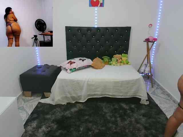 nikyy-19 webcam