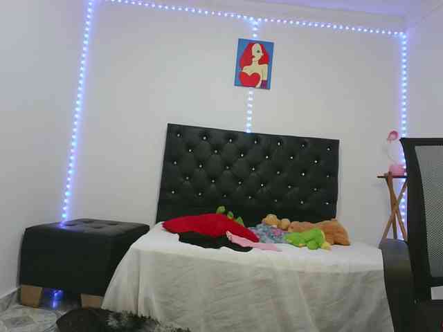 nikyy-19 webcam