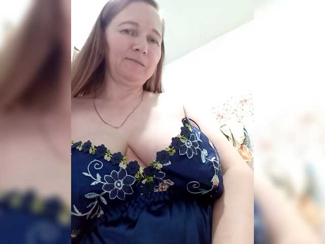 Elena565-1's BongaCams profile