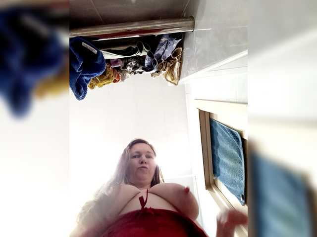 Elena565-1's BongaCams show and profile