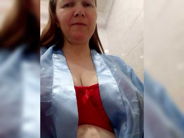 Elena565-1's BongaCams show and profile