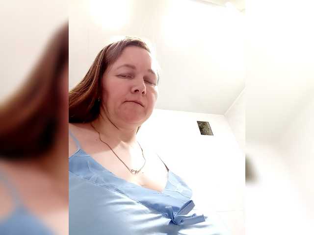 Elena565-1's BongaCams show and profile