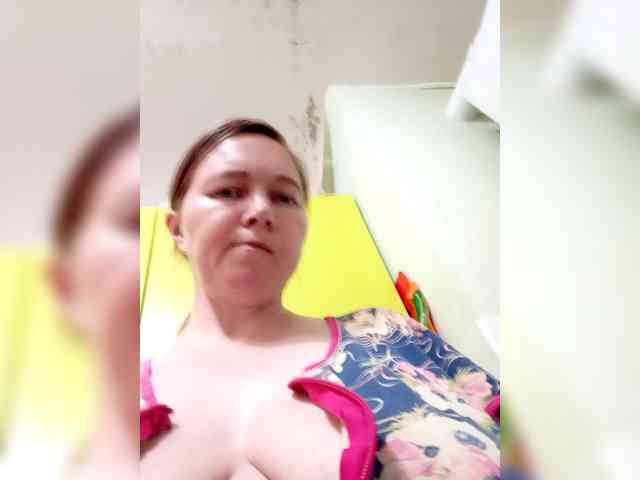 Elena565-1 webcam