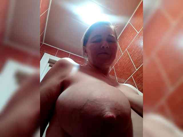Elena565-1 webcam