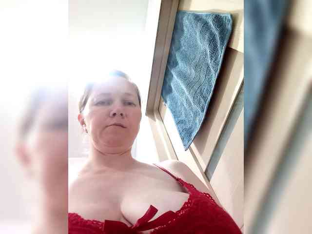 Elena565-1 webcam