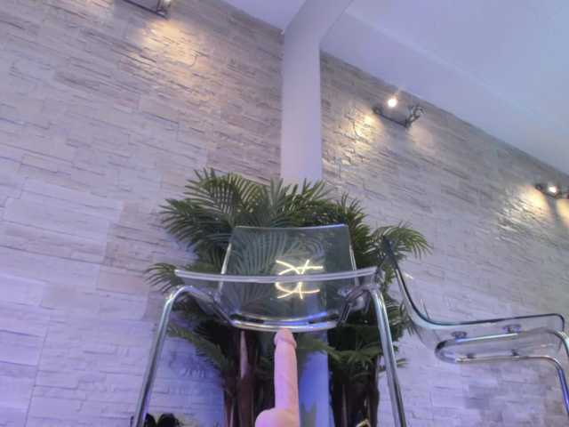 AngelInSinn's BongaCams show and profile