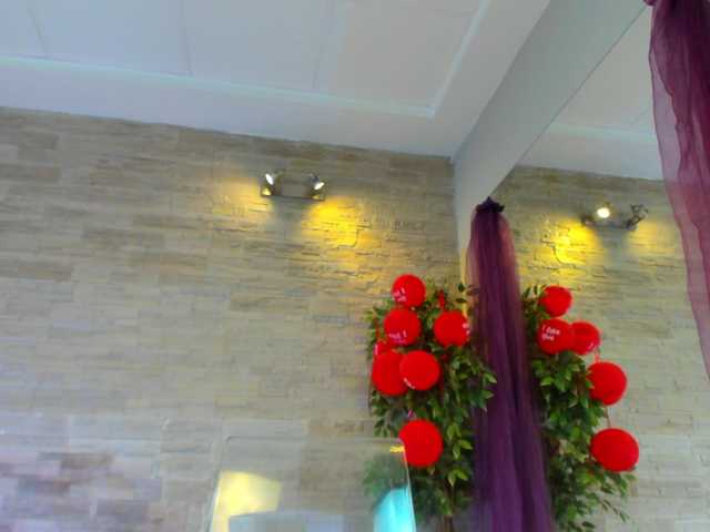 AngelInSinn's BongaCams show and profile