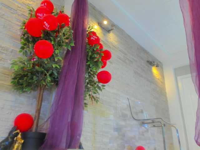 AngelInSinn's BongaCams show and profile