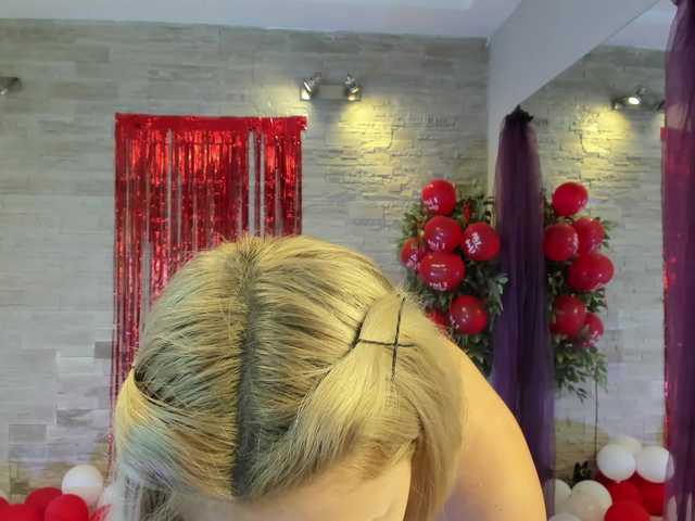 AngelInSinn's BongaCams show and profile