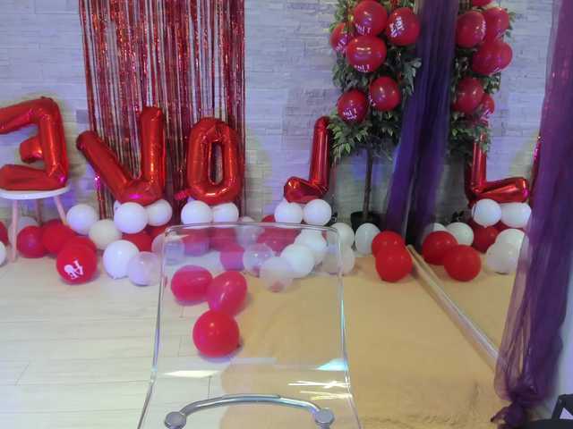 AngelInSinn's BongaCams show and profile