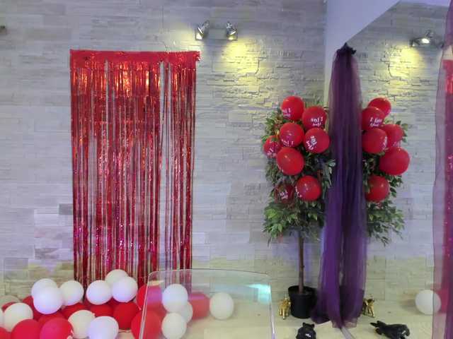 AngelInSinn's BongaCams show and profile