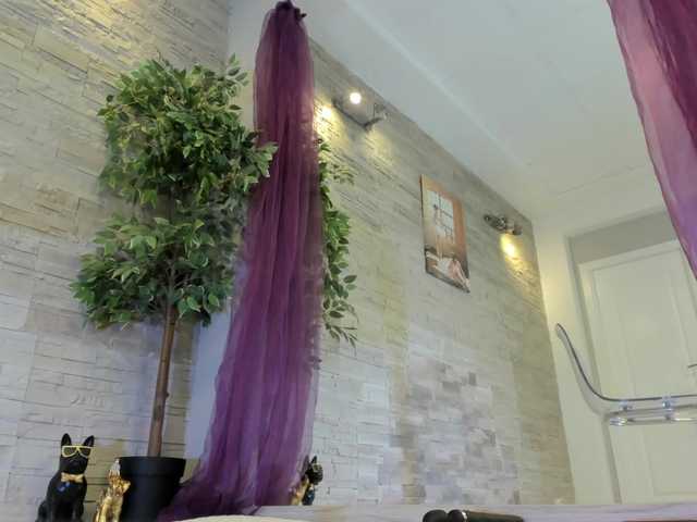 AngelInSinn's BongaCams show and profile