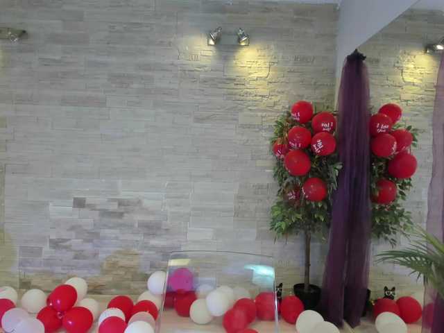 AngelInSinn's BongaCams show and profile