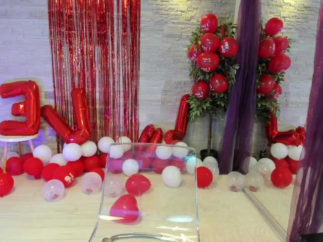 AngelInSinn's BongaCams show and profile