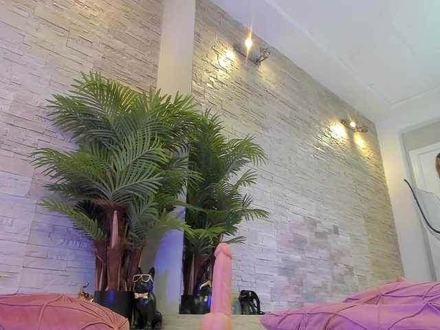  AngelInSinn chat room