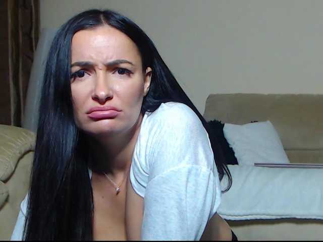 AnneSins's BongaCams show and profile