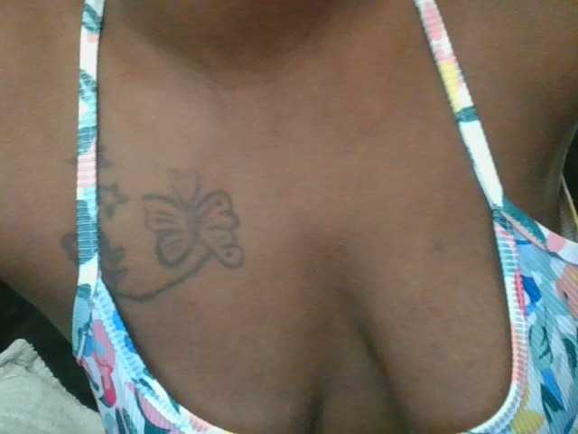 Sexynina25 webcam bongacams model stream image