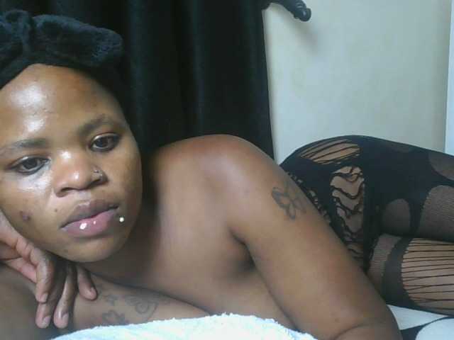 Sexynina25 webcam bongacams model stream image