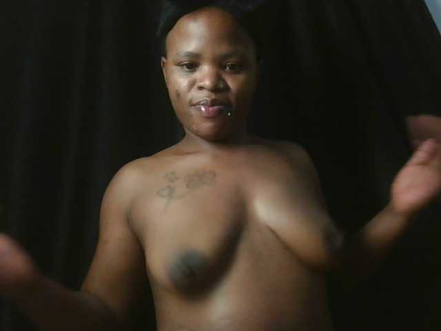 Sexynina25 webcam bongacams model stream image