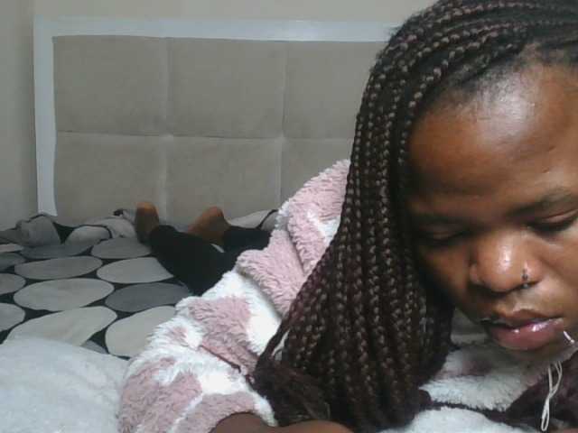 Sexynina25 webcam bongacams model stream image