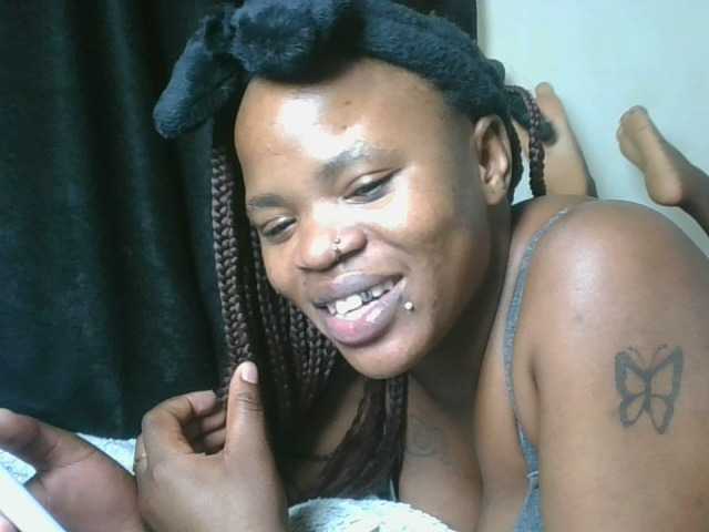 Sexynina25 webcam bongacams model stream image