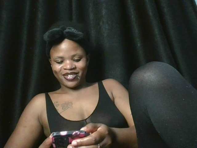 Sexynina25 webcam bongacams model stream image