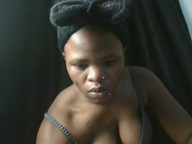 Sexynina25 webcam bongacams model stream image