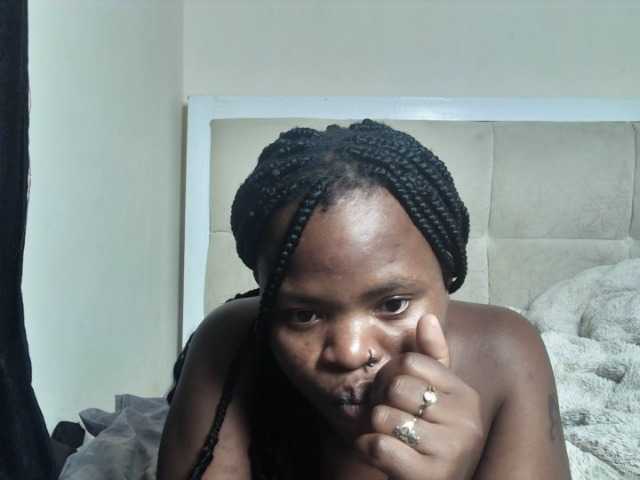 Sexynina25 webcam bongacams model stream image