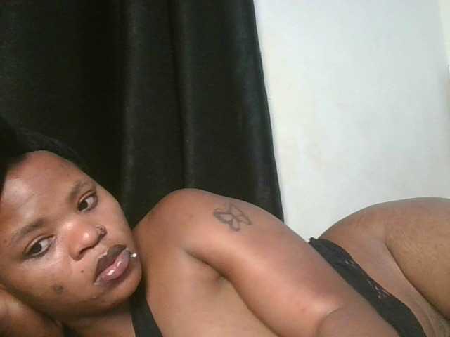 Sexynina25 webcam bongacams model stream image